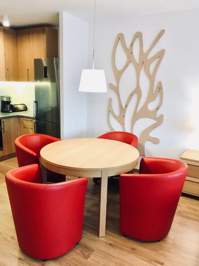 Apartamenty Rodzinne Z Ogrodkiem Погожеліца Екстер'єр фото