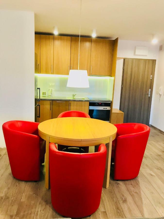 Apartamenty Rodzinne Z Ogrodkiem Погожеліца Екстер'єр фото