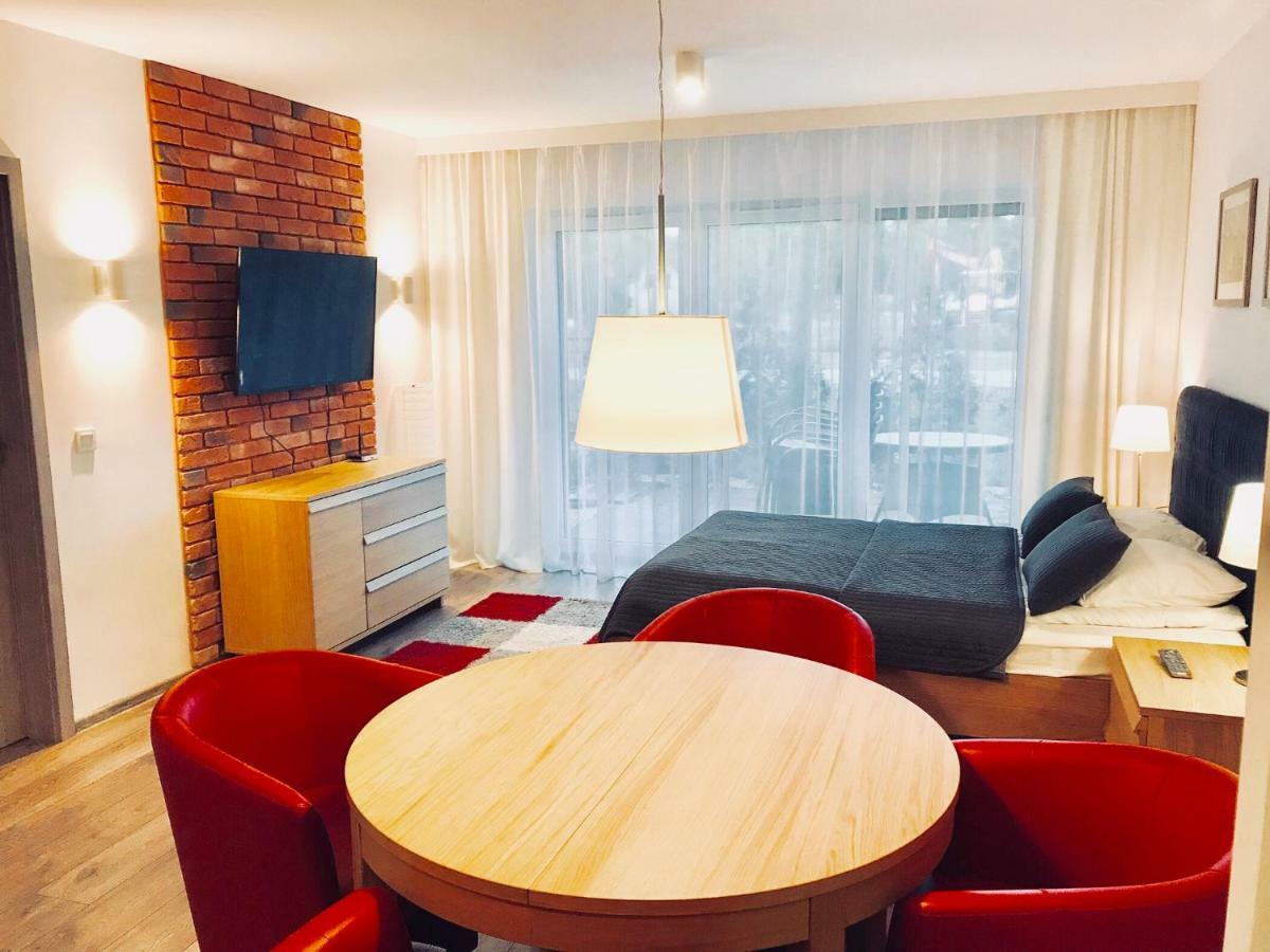 Apartamenty Rodzinne Z Ogrodkiem Погожеліца Екстер'єр фото